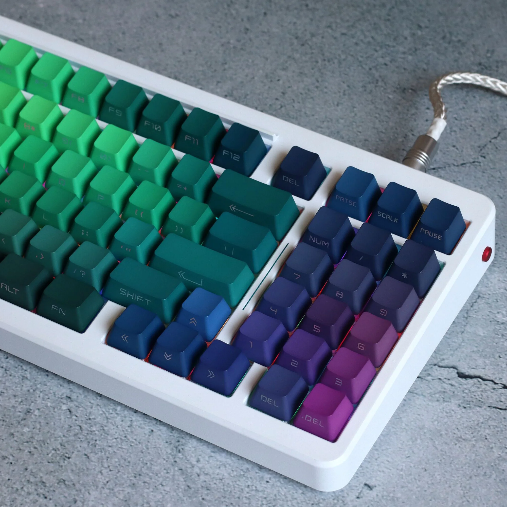 Set di Tasti Prism PBT Retroil - Keycaps Oem Profile 87 Keys recensione e prezzo