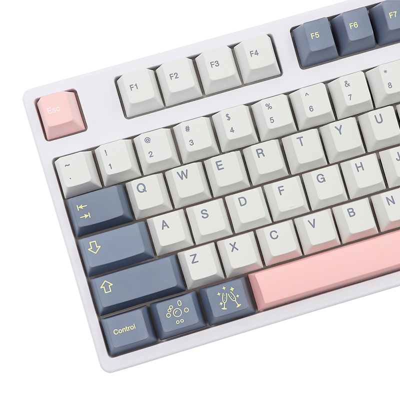 135 tasti GMK Momo Yume Coprit - Keycaps Cherry Profile Pbt recensione e prezzo