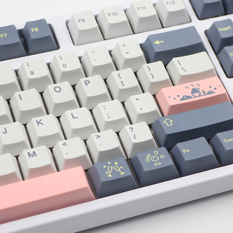 135 tasti GMK Momo Yume Coprit - Keycaps Cherry Profile Pbt recensione e prezzo
