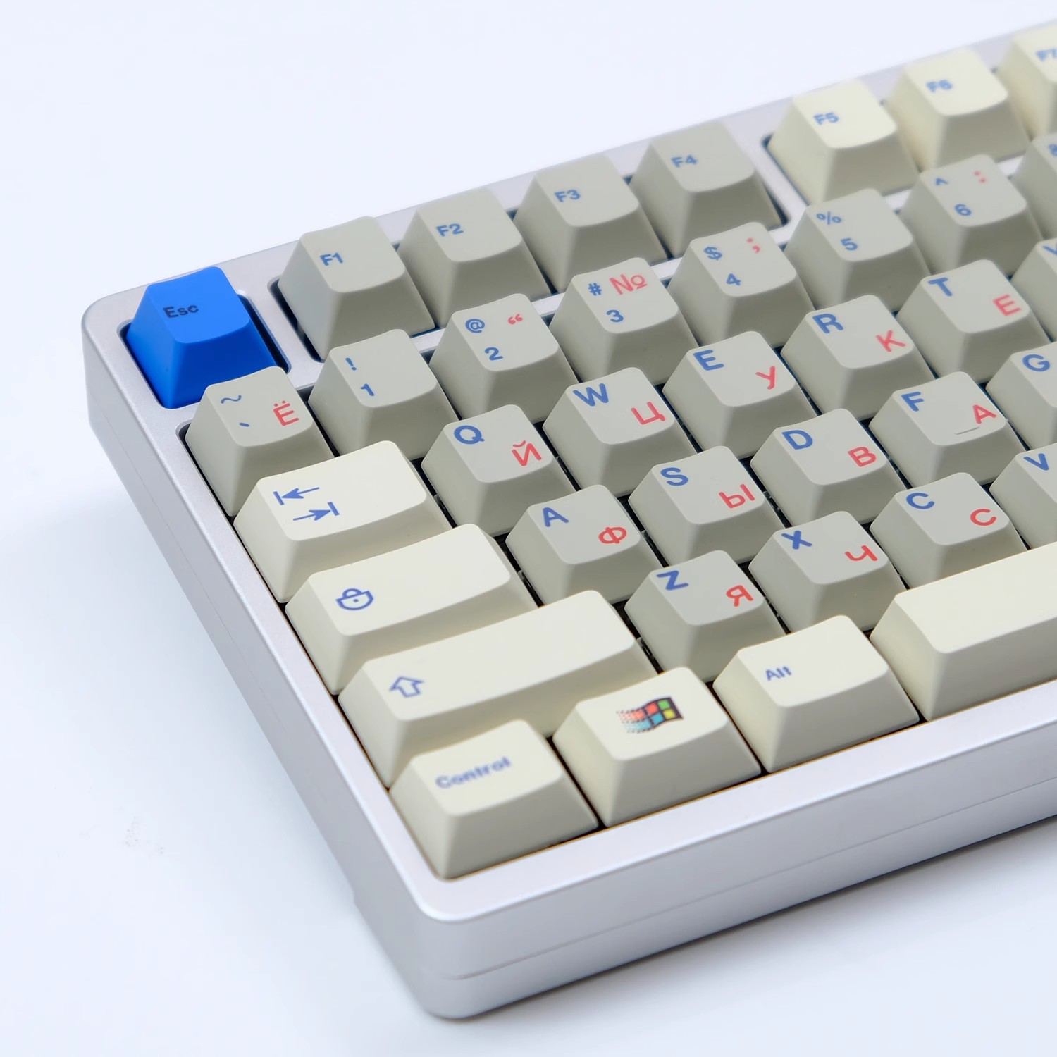 1 Set GMK Retro Grey White Blu - Keycaps Cherry Profile Pbt recensione e prezzo